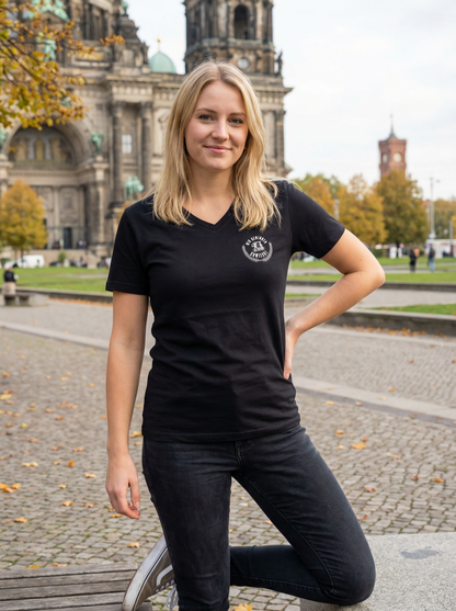 Wir gewinnen sowieso! Brustdruck - Frauen T-Shirt mit V-Ausschnitt