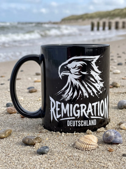 Remigration Adler - Schwarze glänzende Tasse
